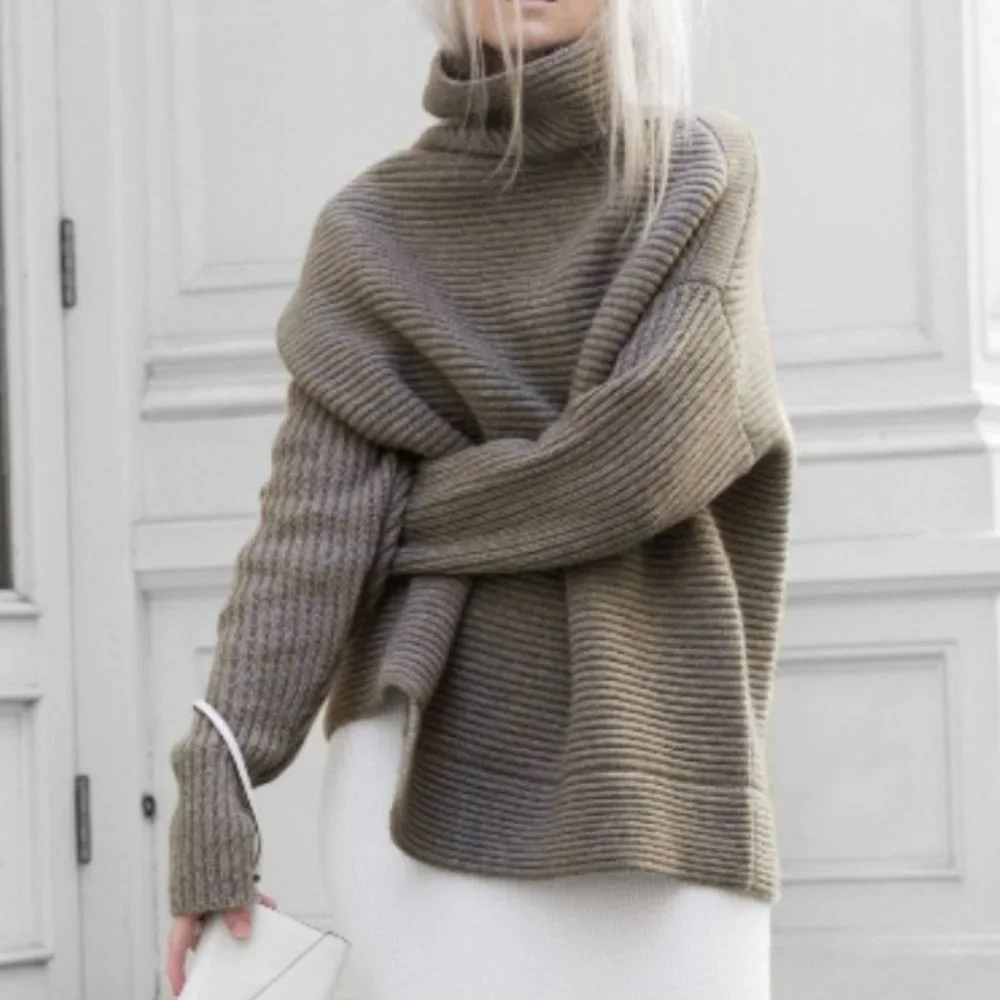 Aritzia Mika Cashmere & Wool Funnel Cowl Turtleneck Sweater Boxy Oversized Cozy - Picture 1 of 15